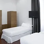 Hotel Petit Palace Plaza 4*