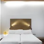 Hotel Petit Palace Plaza 4*