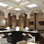 Petit Palace Plaza Hotel 4*