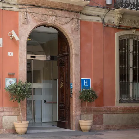 Petit Palace Plaza 4*