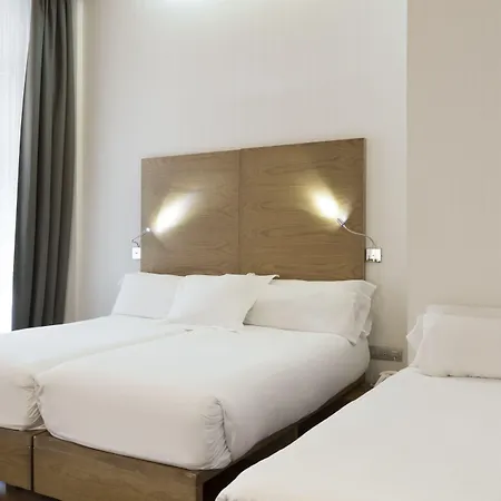 Petit Palace Plaza Szálloda