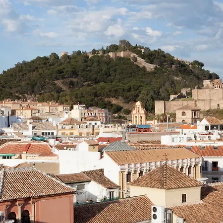 Hotell Petit Palace Plaza 4*