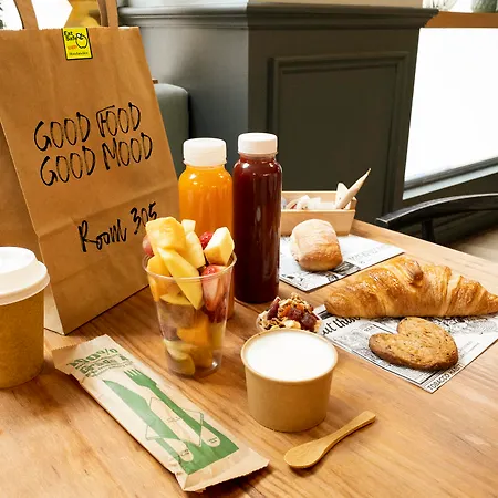 Petit Palace Plaza 4*